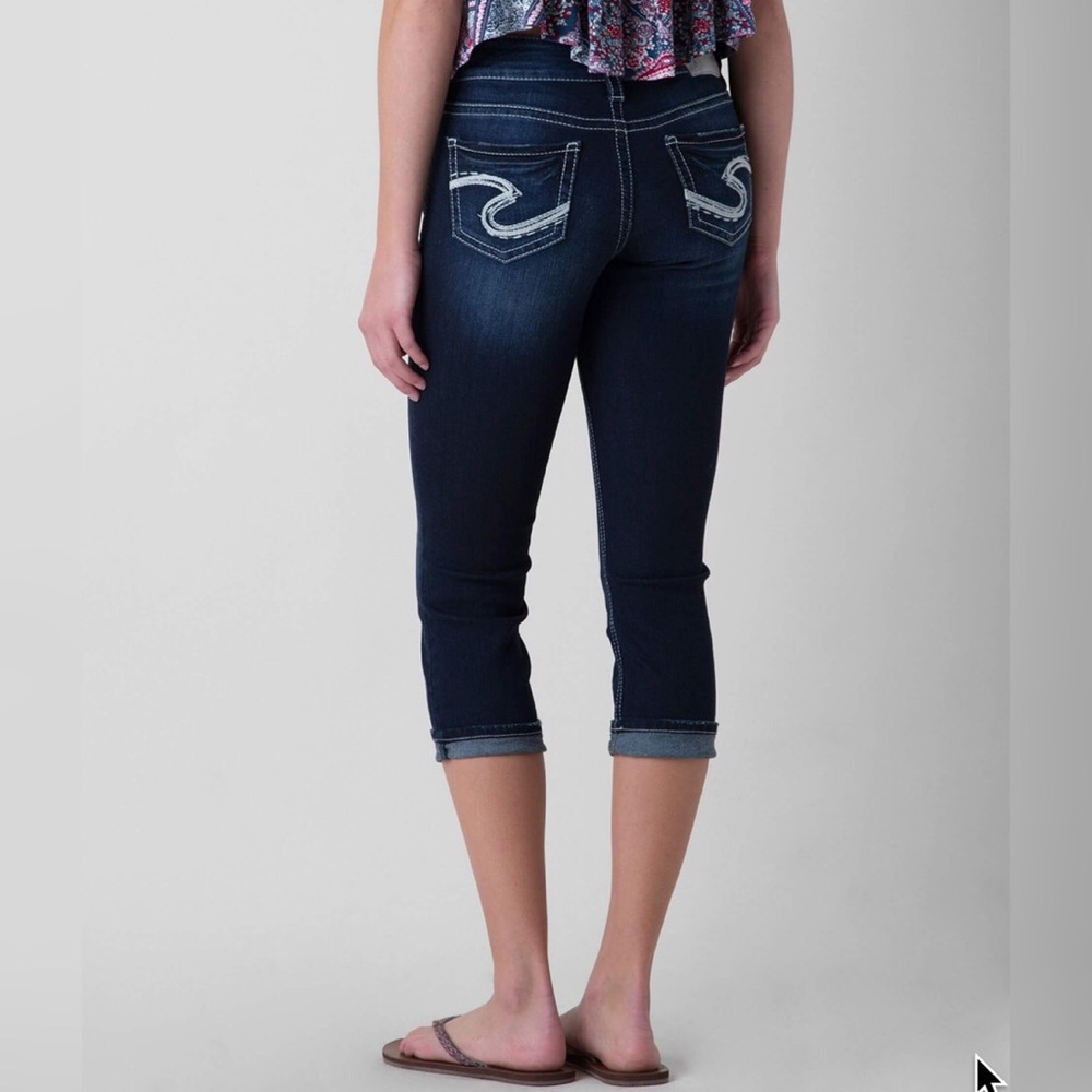 Silver Jeans Mid Rise Suki Cropped Capri Dark FIRM